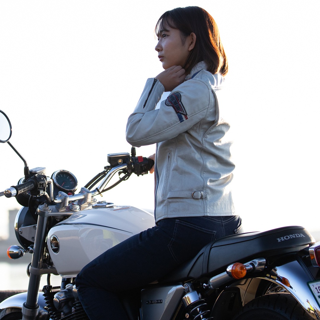 美品⭐︎ SCHAFFEN シャッフェン 革ジャケット 牛革 レディース