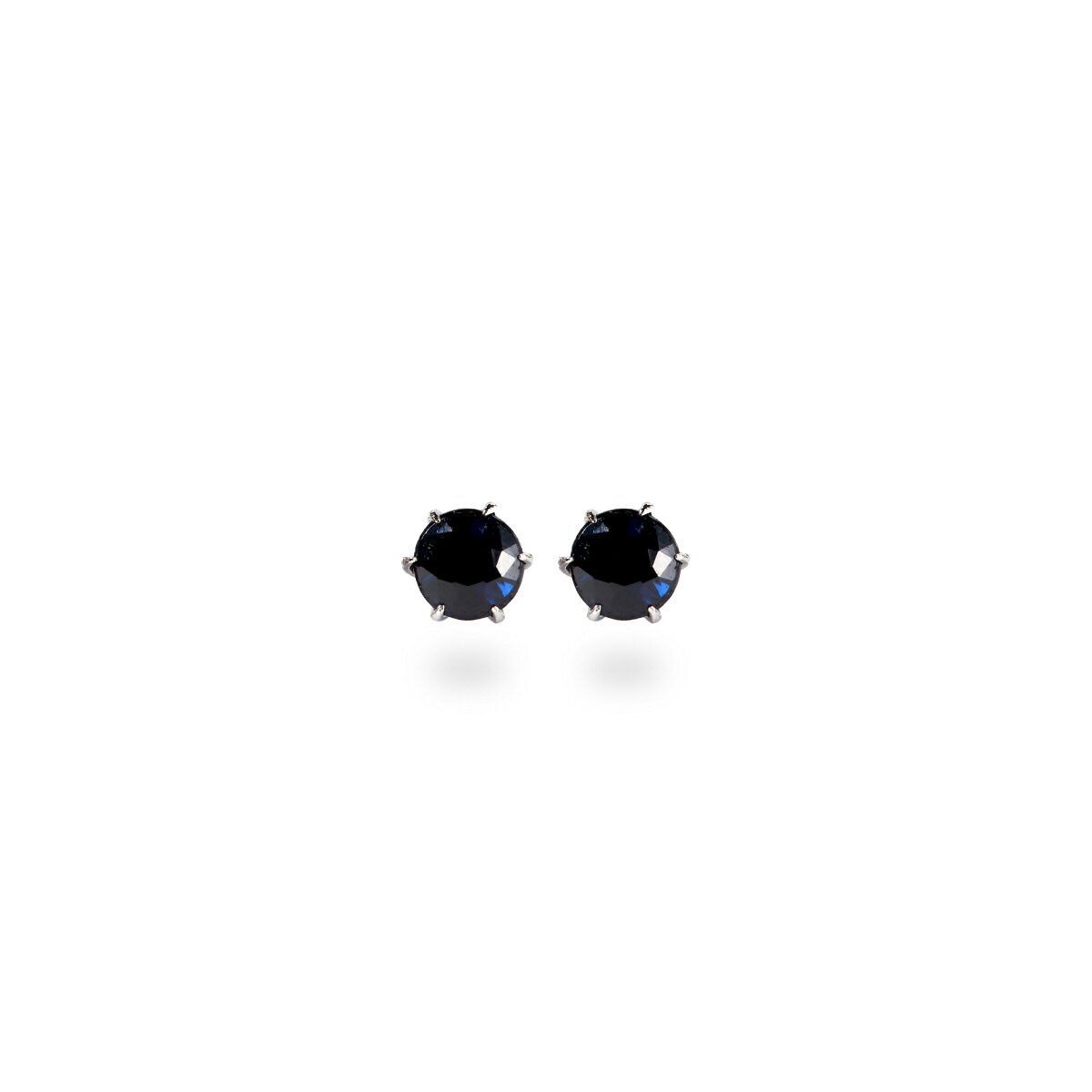 サファイア ダイヤモンドカット スタッドピアス ［3mm］