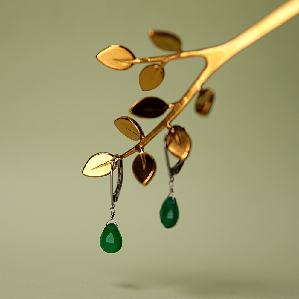 ピアス   GMフック 6X8MM P/S ブリオ GRオニキス