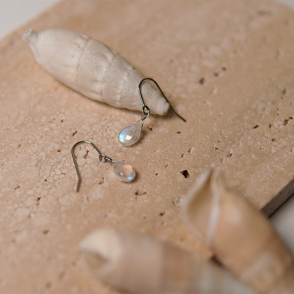 ピアス   WRフック(小) 6X7MM P/S カボ Bムーン