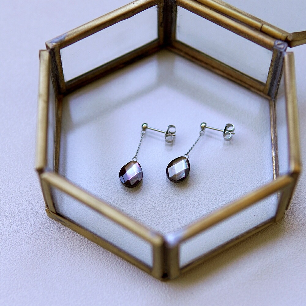 ピアス   3MM半丸　8*10MM 貫通 黒蝶貝