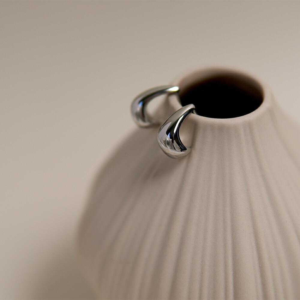《Large》ドロップ スタッドピアス