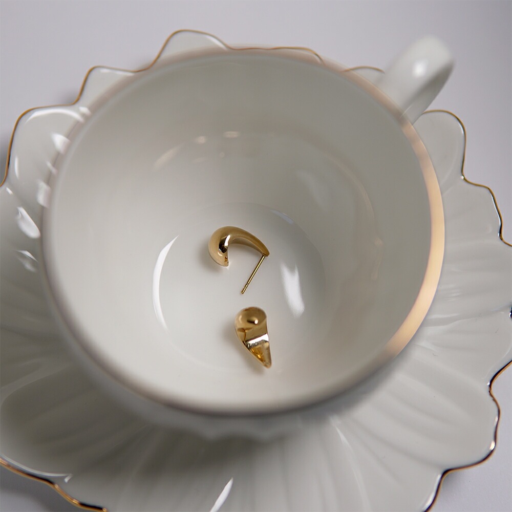 《Large》ドロップ スタッドピアス