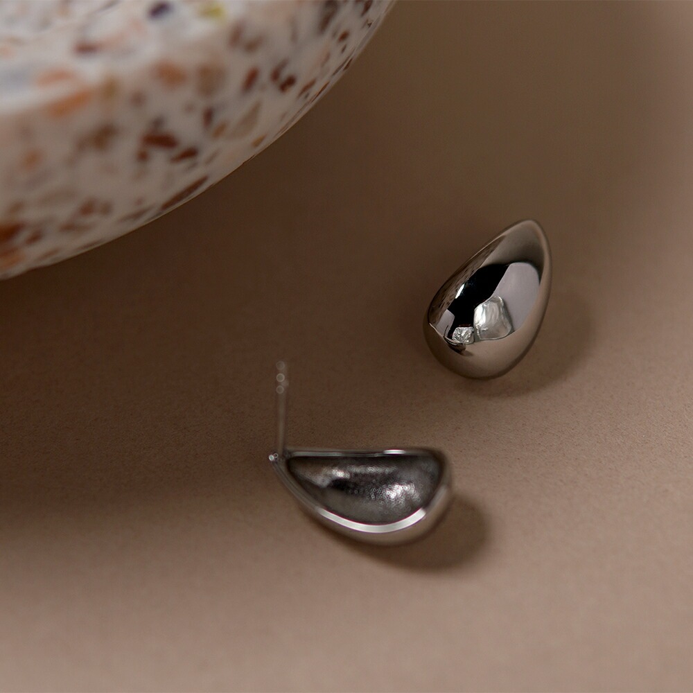 【片耳販売】ドロップ スタッドピアス