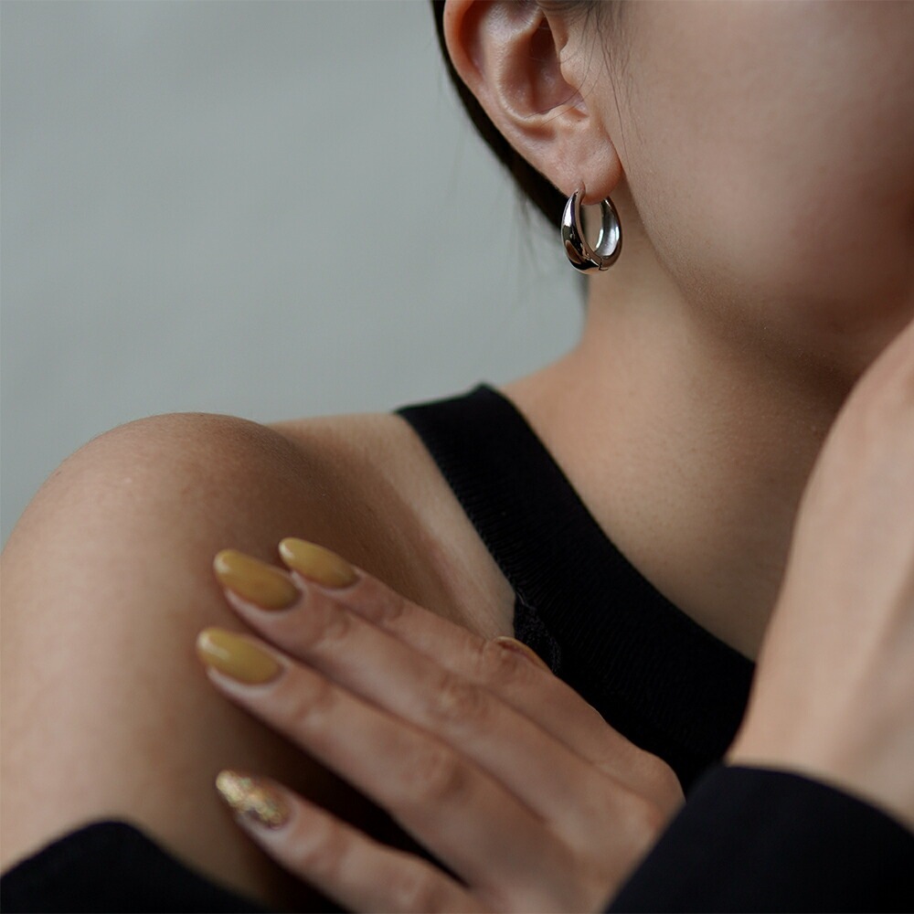 月甲丸 中折れ式ピアス 7mm×20mm