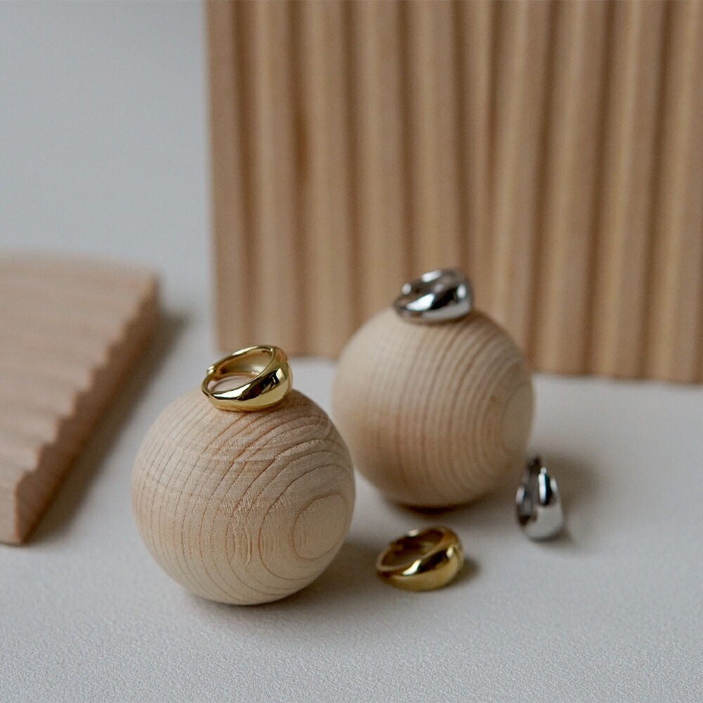 月甲丸 中折れ式ピアス 7mm×12mm