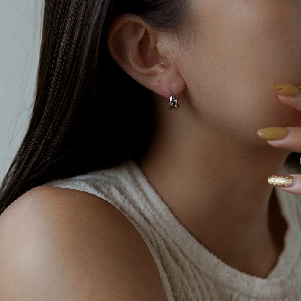 月甲丸 中折れ式ピアス 7mm×12mm