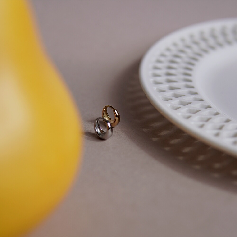 月甲丸 中折れ式ピアス 5mm×10mm
