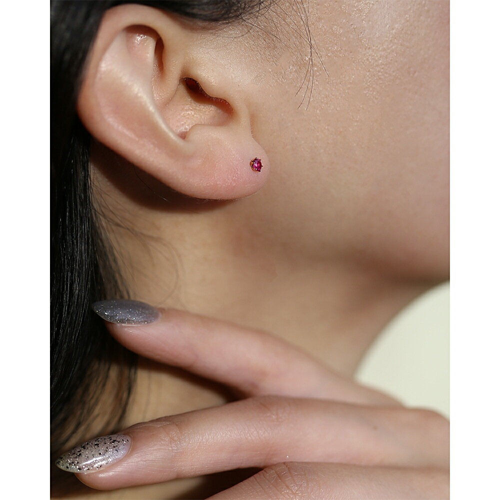ルビー ダイヤモンドカット スタッドピアス ［3mm］