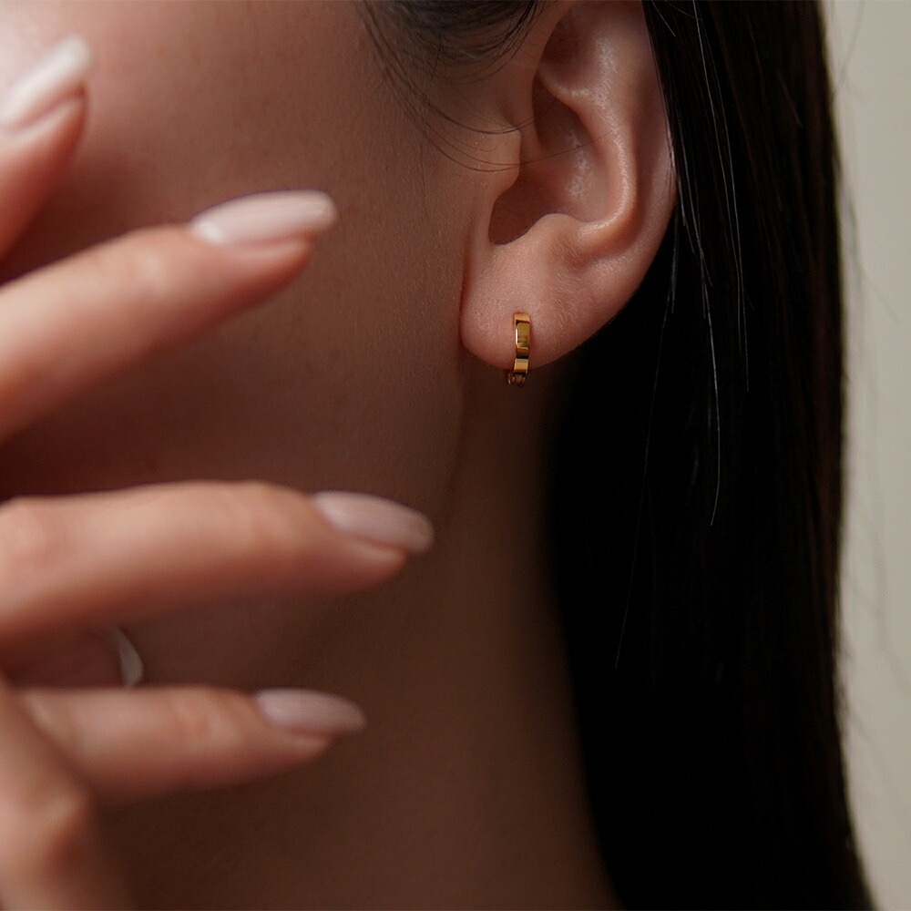 平打ちフープ 中折れ式ピアス 2mm×10mm