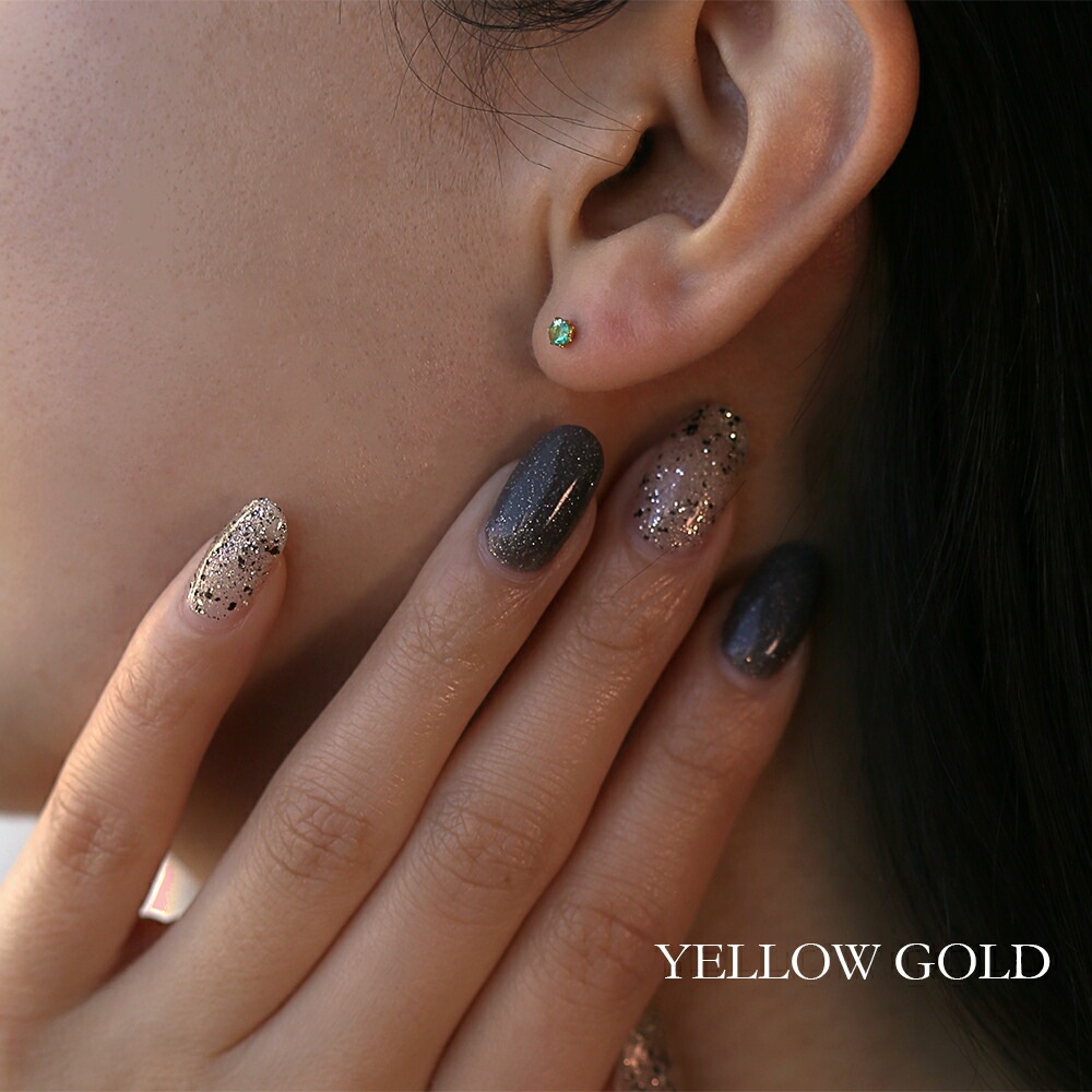 エメラルド ダイヤモンドカット スタッドピアス ［3mm］