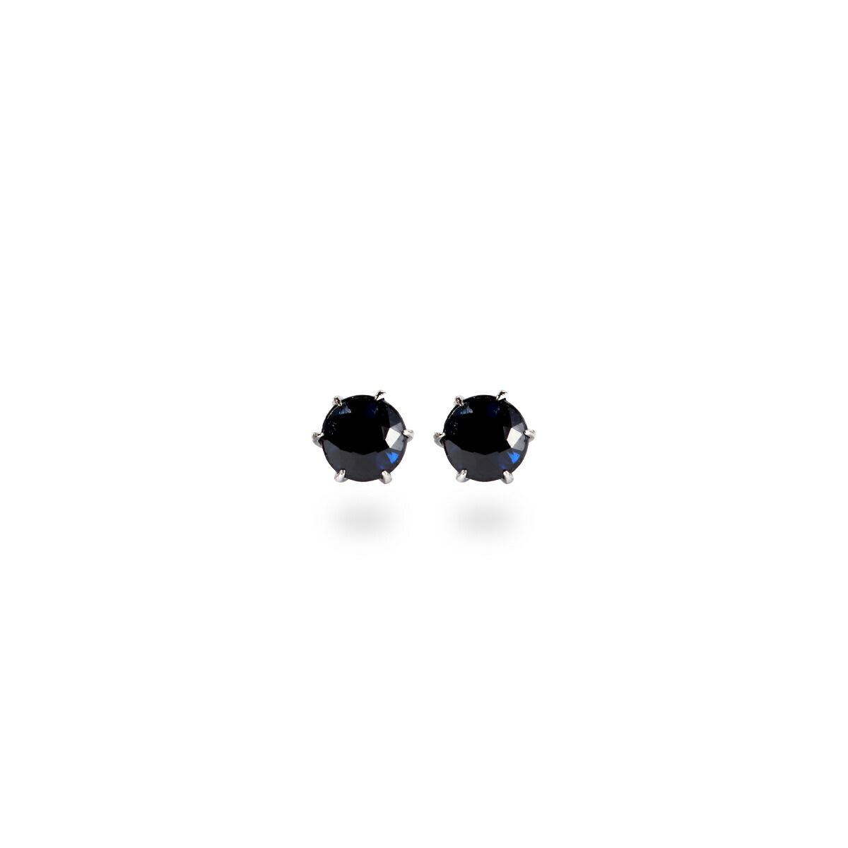 サファイア ダイヤモンドカット スタッドピアス ［3mm］