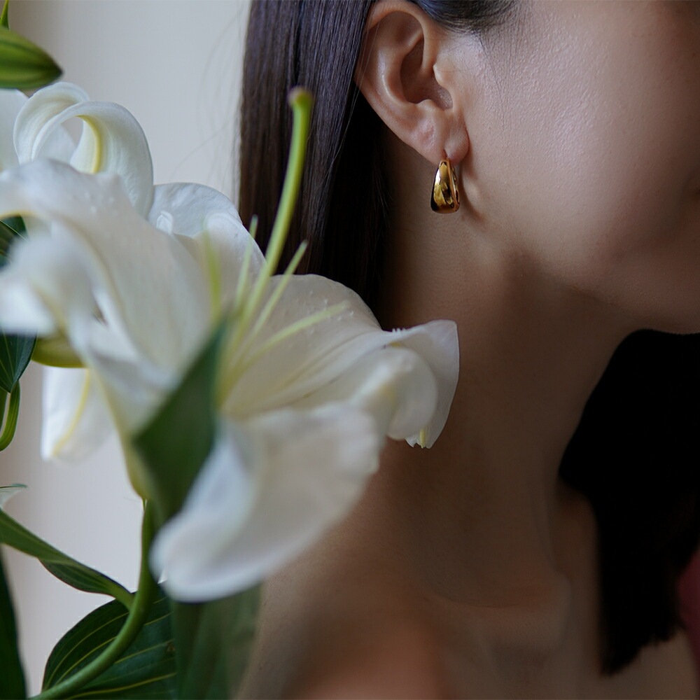 月甲丸 中折れ式ピアス 10mm×20mm