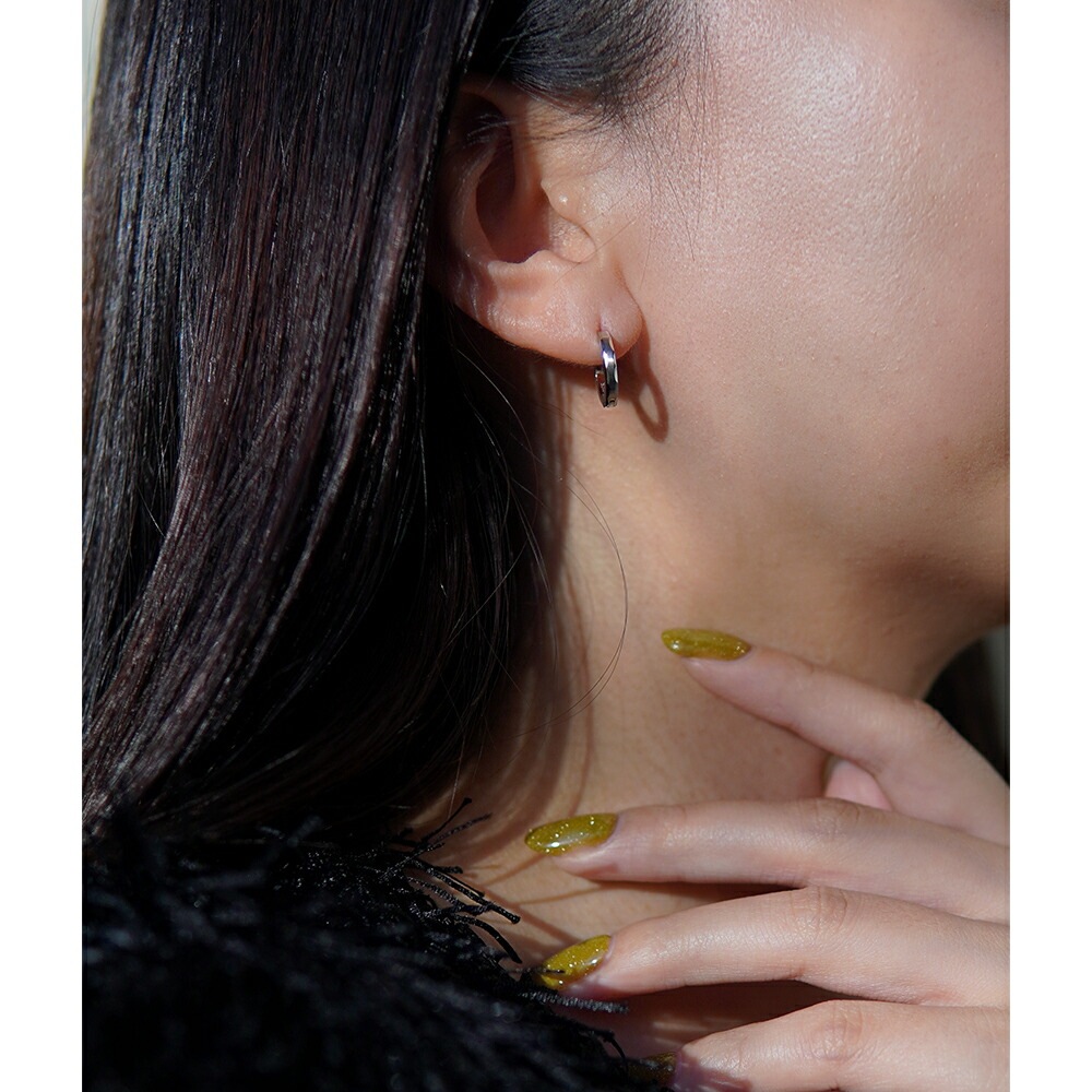 《TypeE》ダイヤモンドカット フープ 中折れ式ピアス 2mm×13mm
