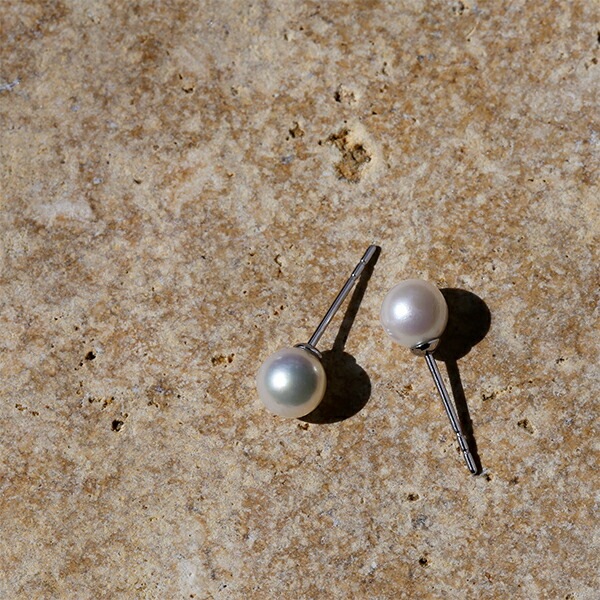 【片耳販売】あこや真珠 スタッドピアス ［6mm］