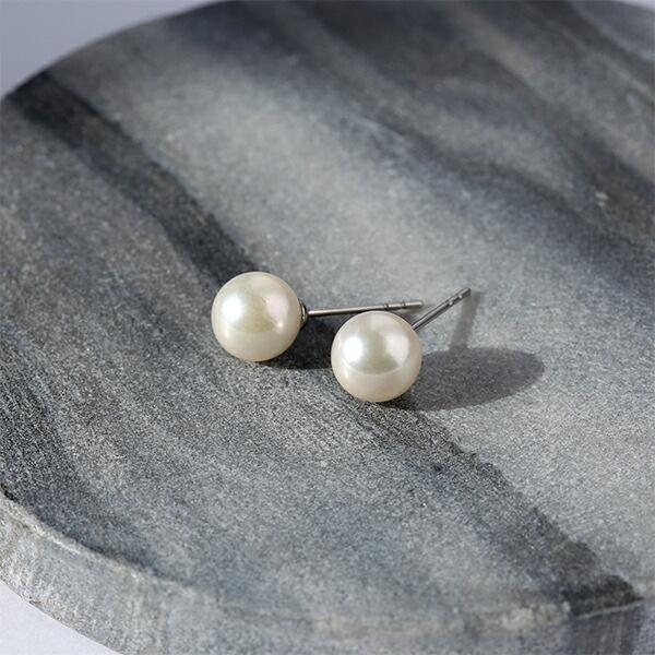 【片耳販売】あこや真珠 スタッドピアス ［8mm］