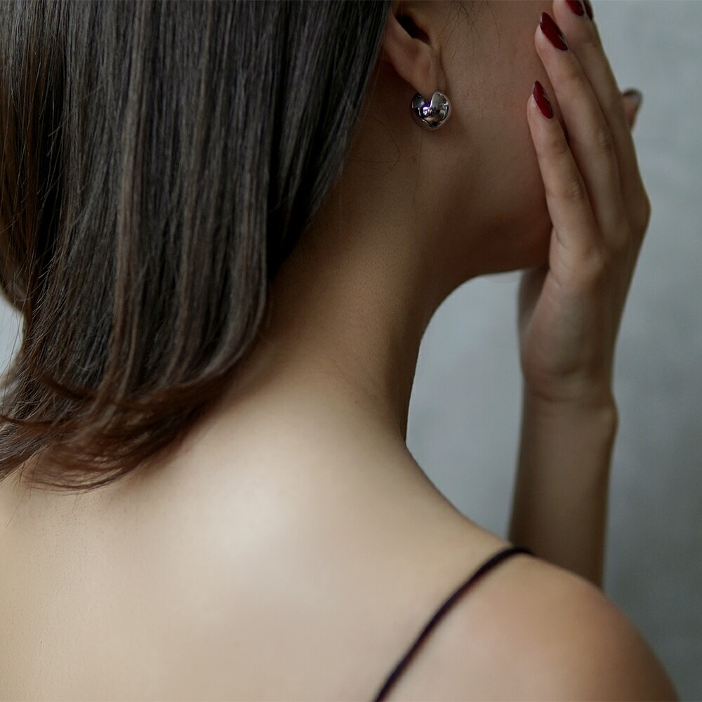 《Medium》メタルボールピアス