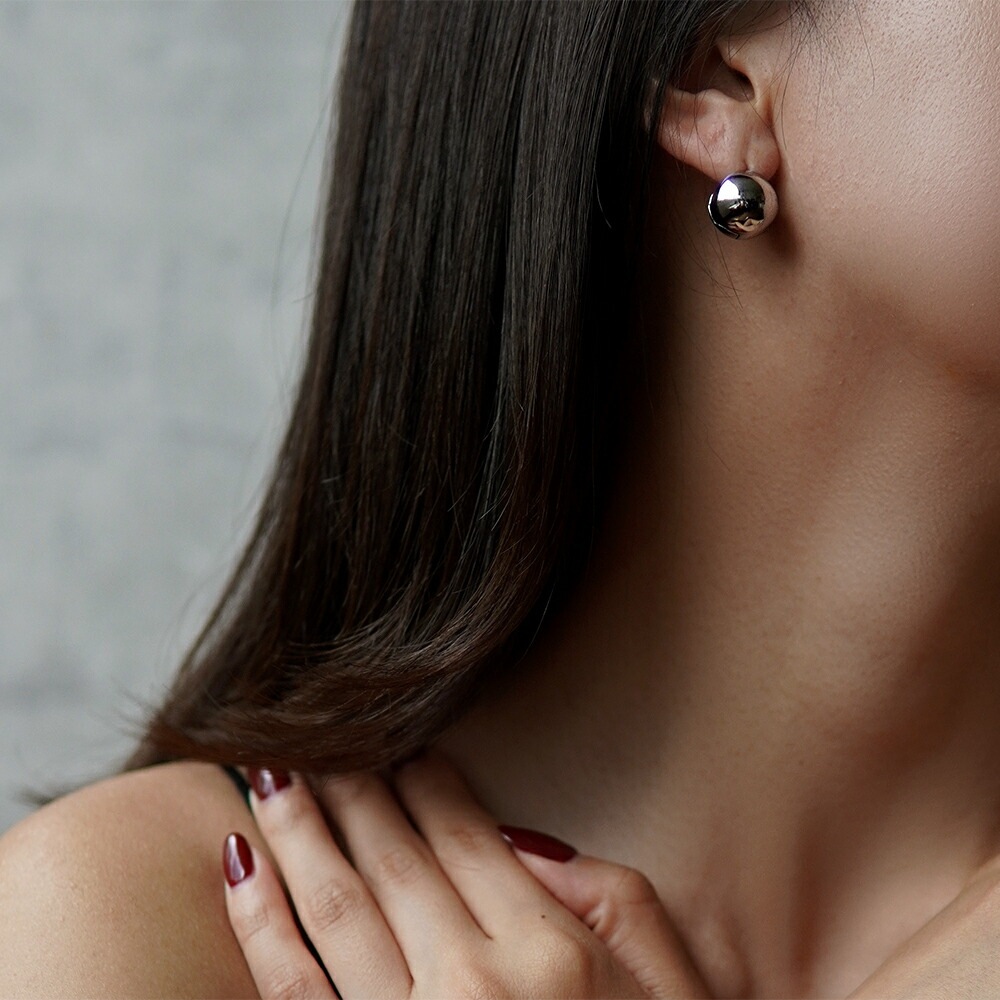 《Medium》メタルボールピアス