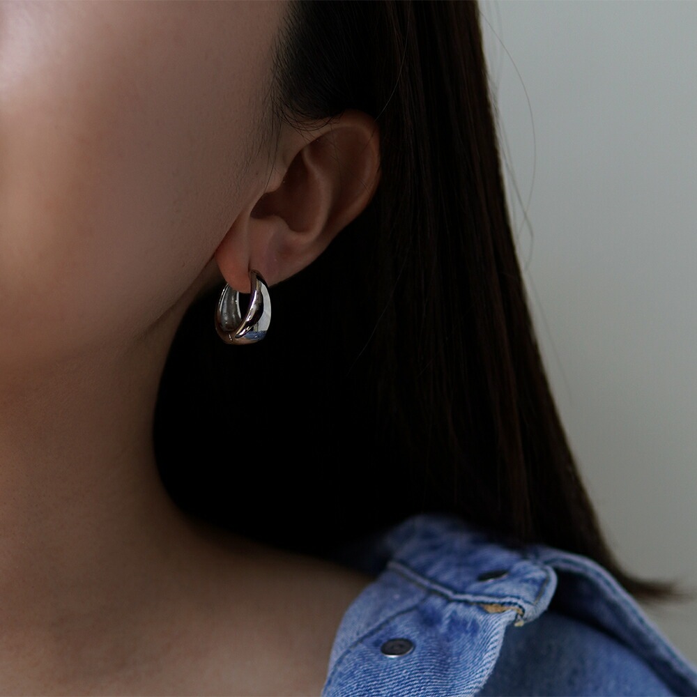 【片耳販売】月甲丸 中折れ式ピアス 10mm×20mm