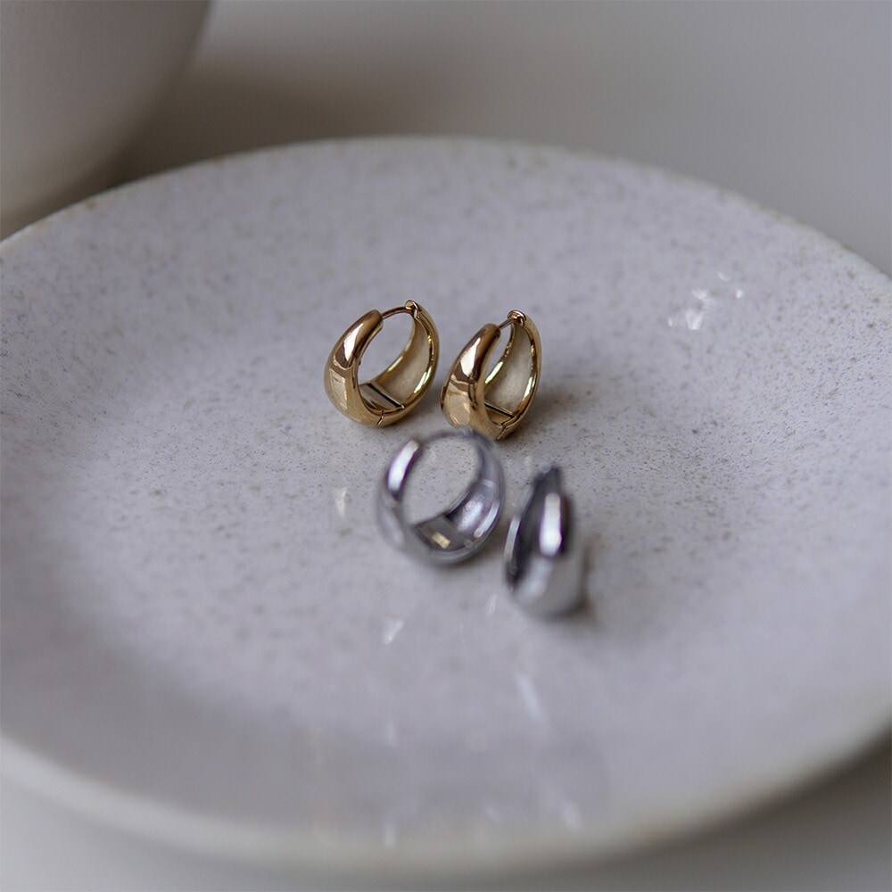 【片耳販売】月甲丸 中折れ式ピアス 10mm×20mm