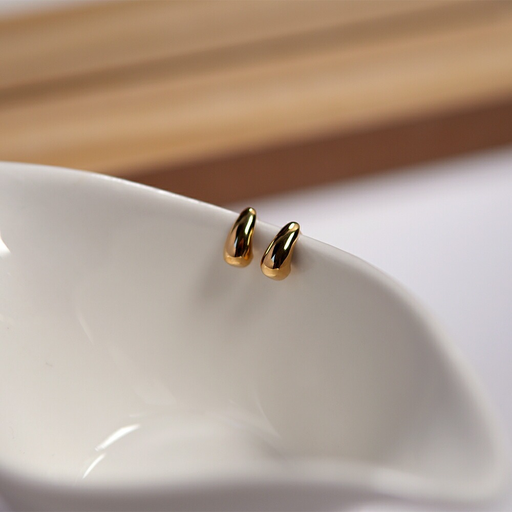 【片耳販売】《Small》ドロップ スタッドピアス