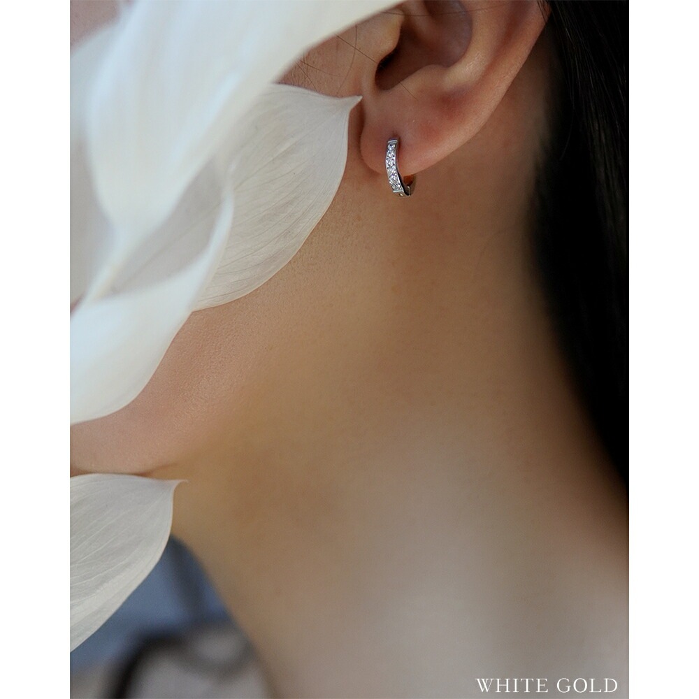 《Small》ハーフエタニティピアス 2mm×13mm