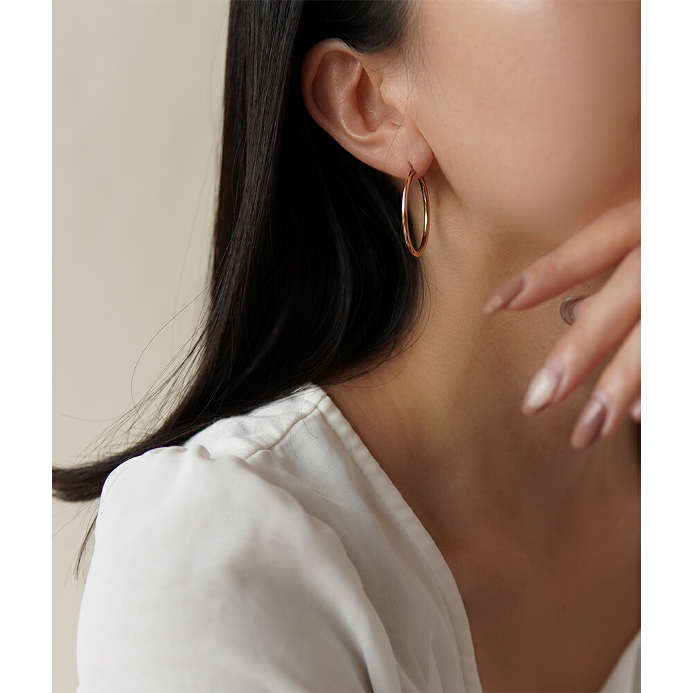 【片耳販売】パイプクロッシングフープピアス 2mm×30mm