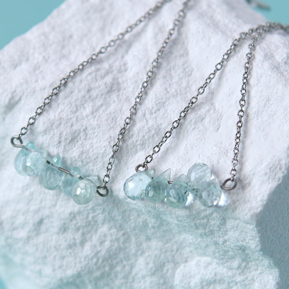 ピアス WRフック(小) 3*5MM アクアマリン ブリオ