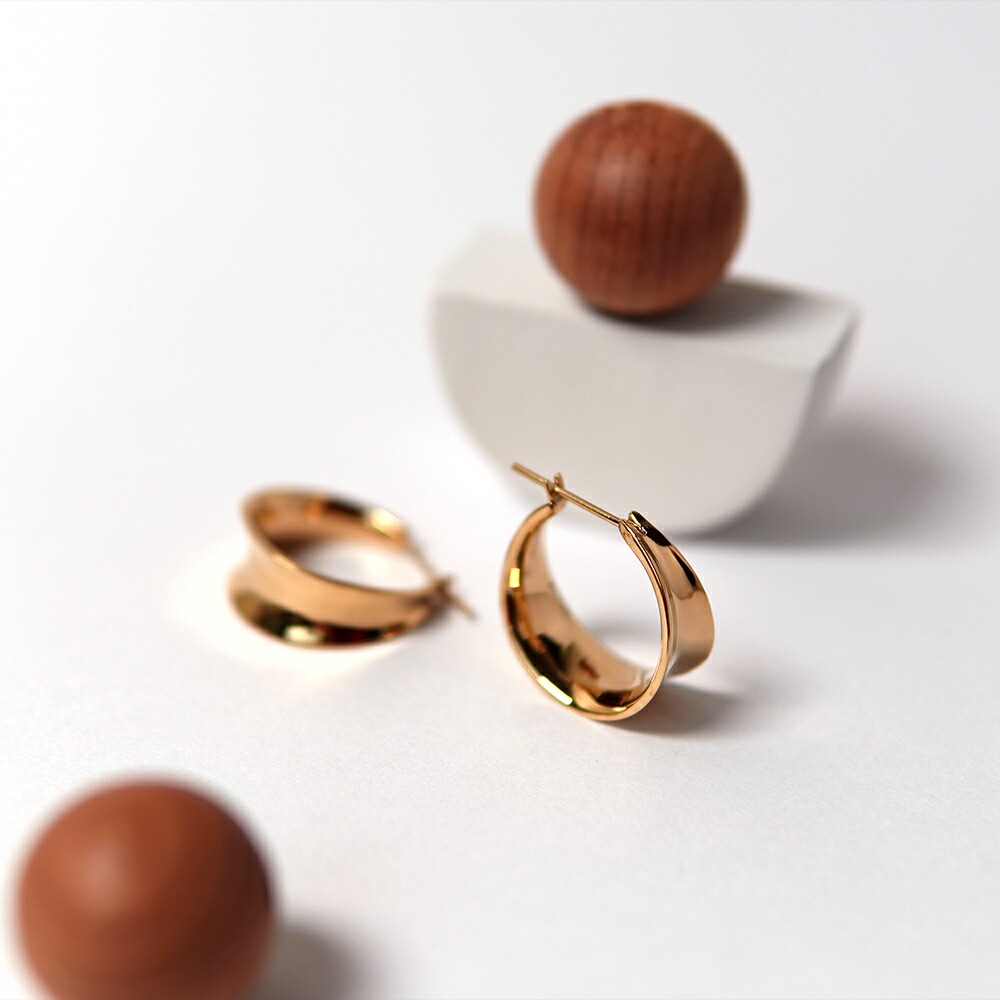 【片耳販売】ワイドメタル フープクロッシングピアス