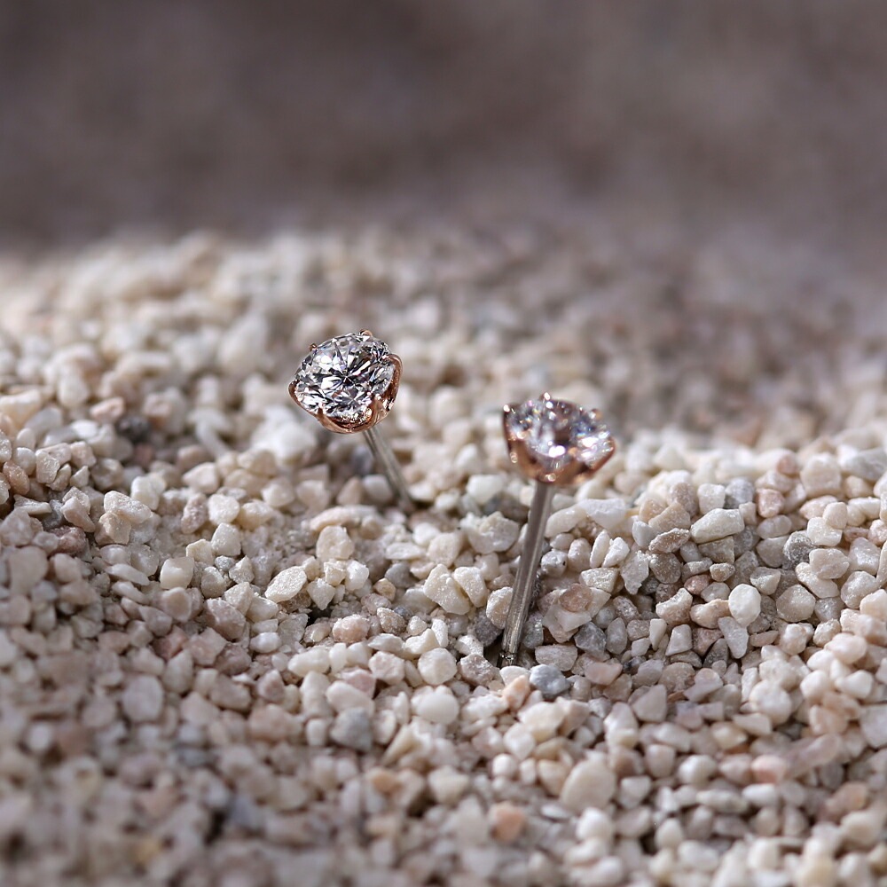 【片耳販売】0.25ct ラボグロウンダイヤモンド スタッドピアス