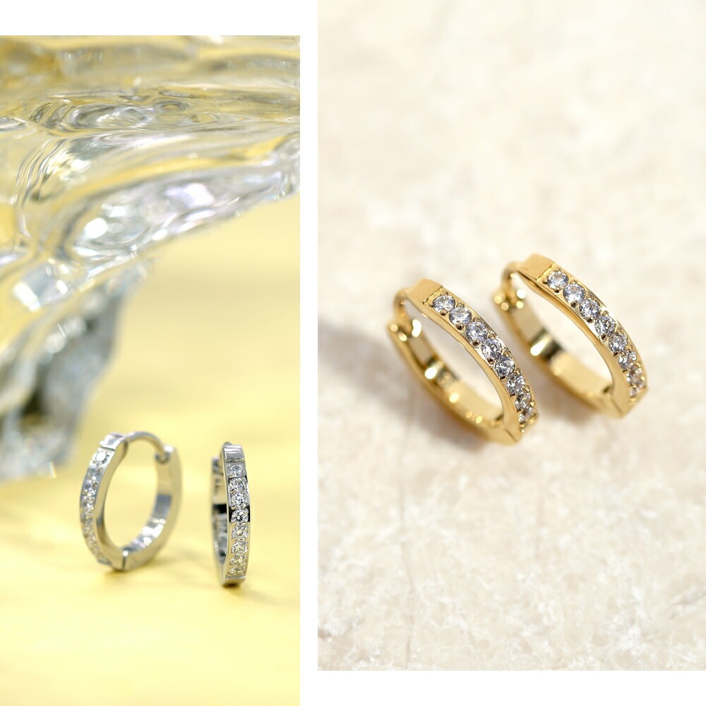 《Large》ハーフエタニティピアス 2mm×15mm