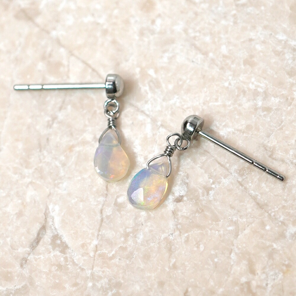 ピアス 3MM半丸 4X6MM P/S ブリオ オパール