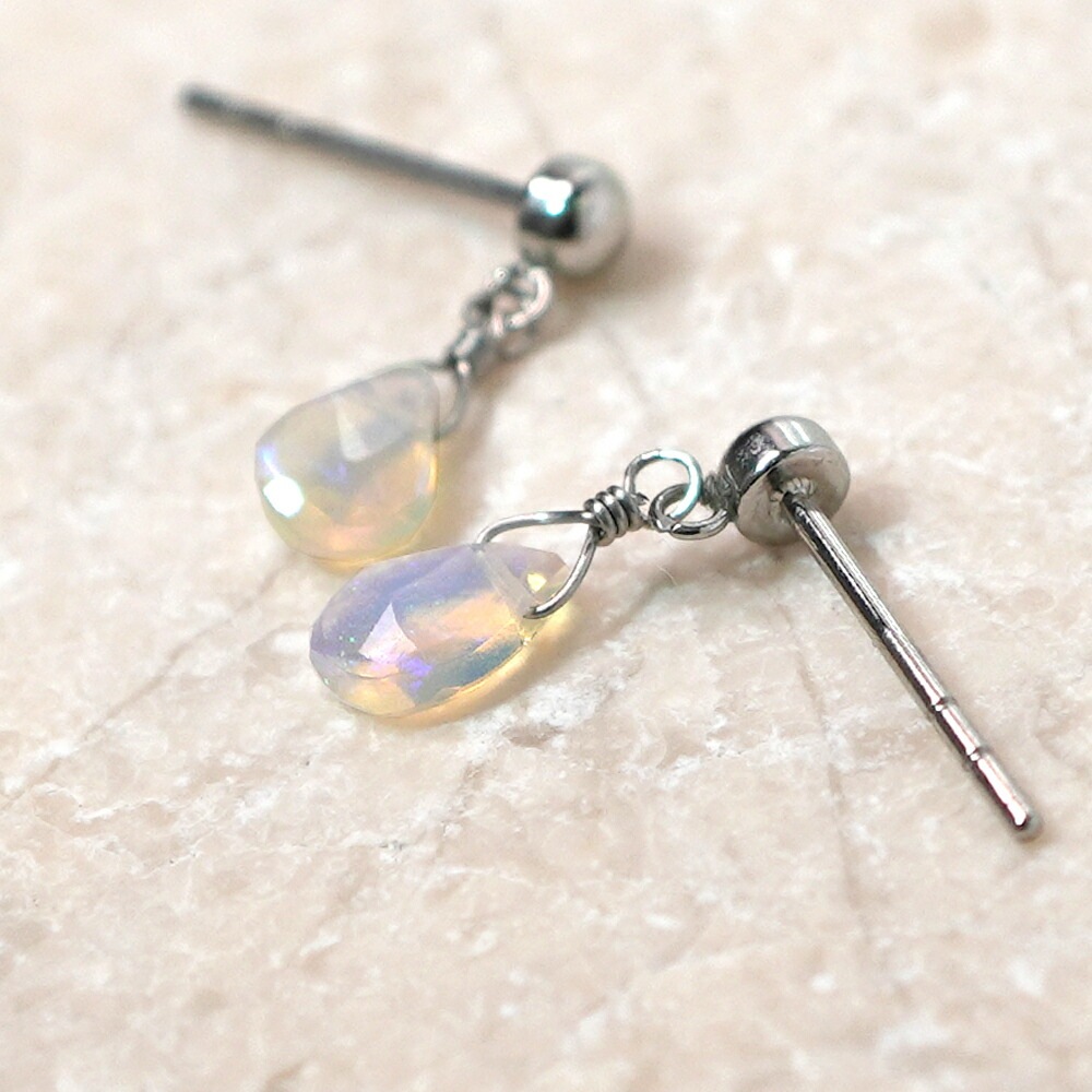 ピアス 3MM半丸 4X6MM P/S ブリオ オパール