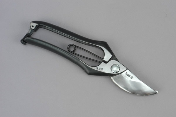 越後國上 A型剪定鋏 225mm EK-1006 【追跡メール便】＜セキカワ＞　（大進 剪定鋏 ・ 藤原産業 千吉 ・ 金鹿 KANESIKA 美松 ・ 剪定鋏 ユニーク 103 とは切れ味差）