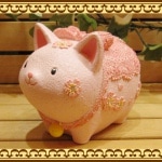 お花とレースにラインストーンでおめかし♪ 可愛いアニマルバンク ネコとサクラの貯金箱 桜猫 お部屋のインテリアにギフトとしても