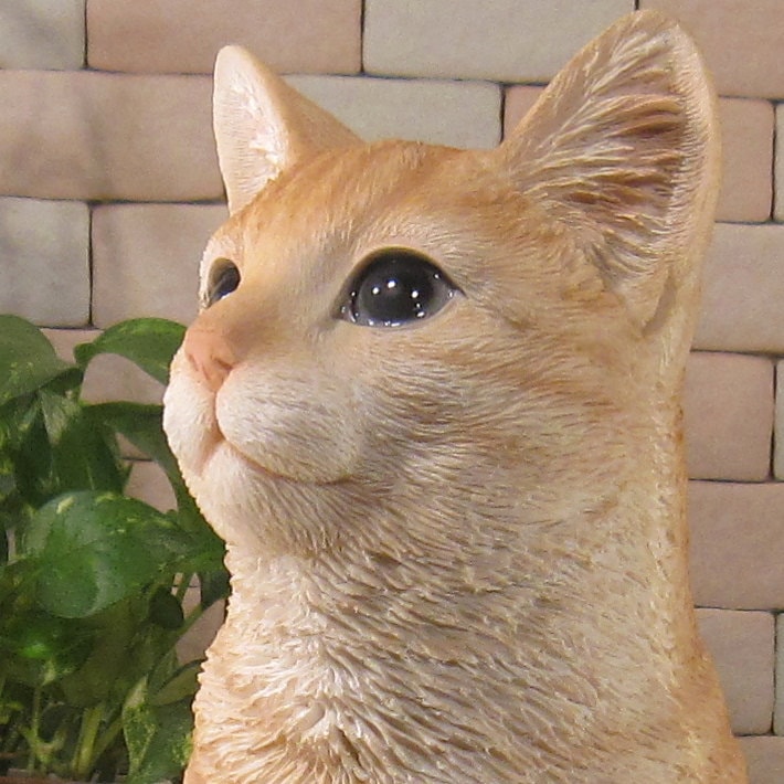 リアルな猫の置物 チャトラ お座り ネコ ねこ キャット オブジェ 店舗