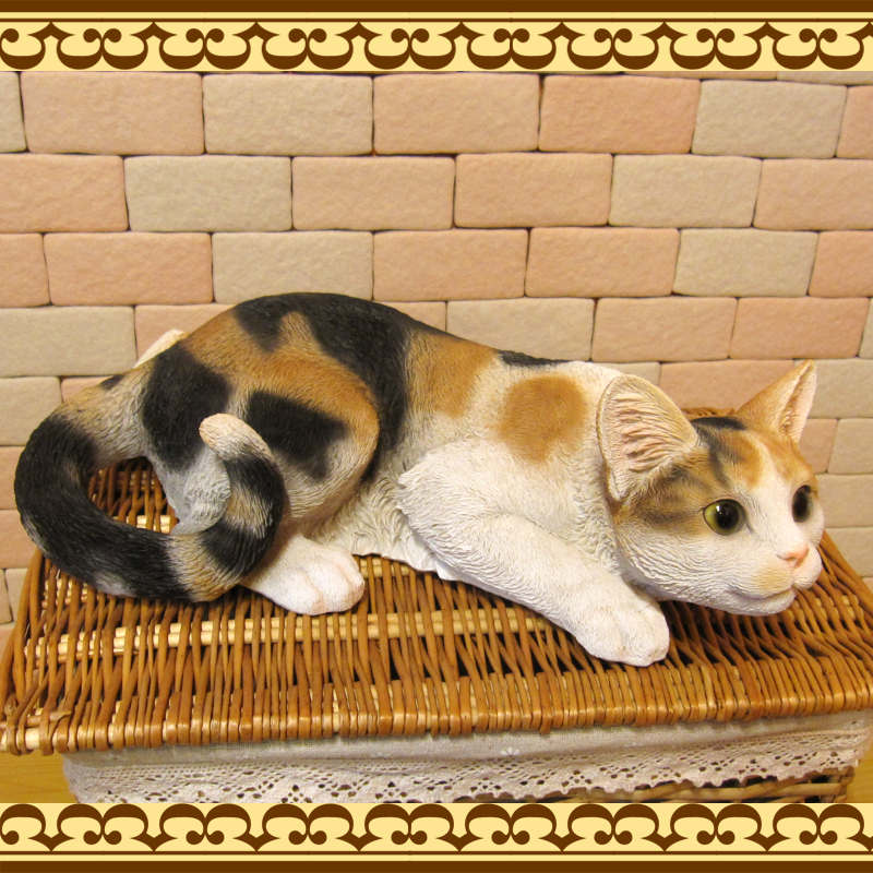 大きくてリアルなネコの置物 キャット 伏せ Bタイプ ミケ ねこの