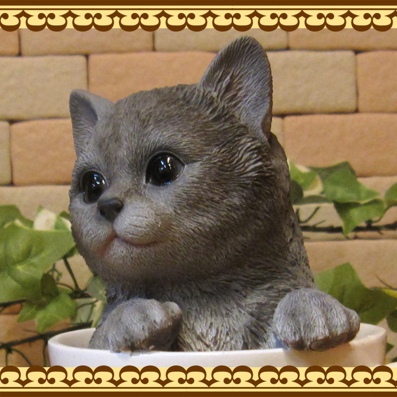 リアルなネコの置物 ロシアンブルー ティーカップ・キャット 子ねこの