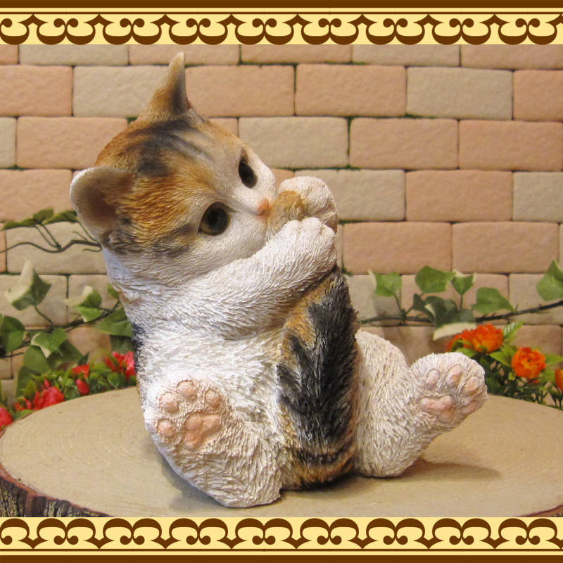 美品　シャム猫　樹脂製　置物　オブジェ　猫　まるで生きている様な　丁寧な作り 美品 シャム猫 樹脂製 置物 オブジェ 猫 まるで生きている様な