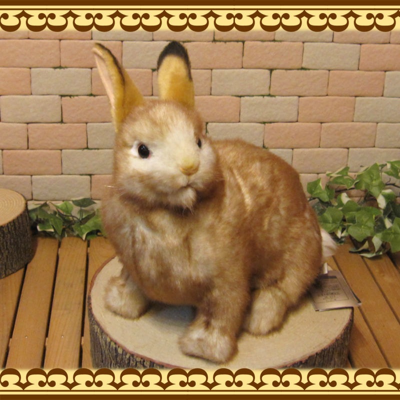ウサギの置物 リアルな うさぎのぬいぐるみ クリームラビット オブジェ