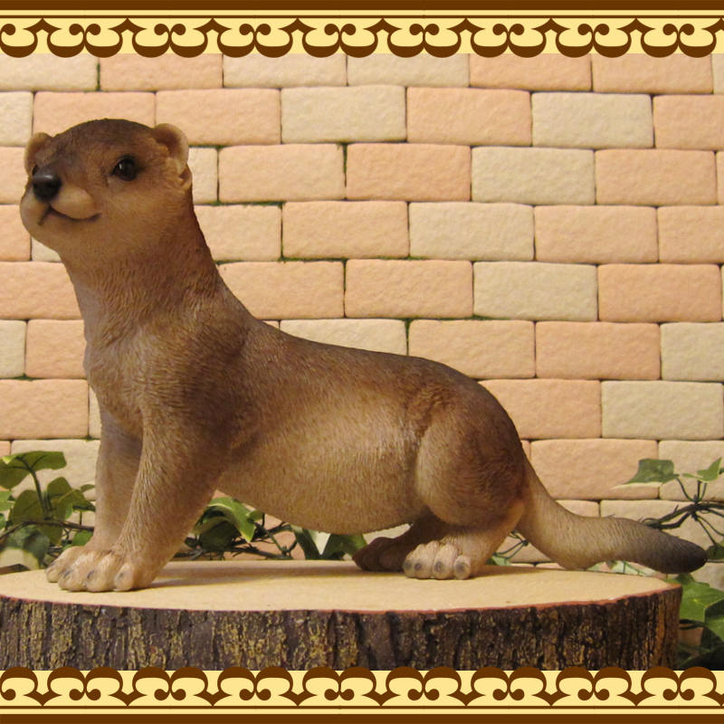 カワウソ 置物 f6414.jpg