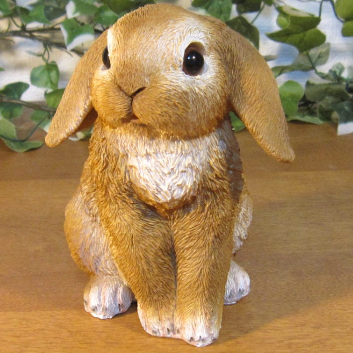 リアルなうさぎ 置物 ロップイヤー ラビット お座りタイプ ウサギ 干支