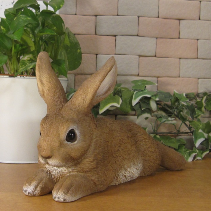 リアルなうさぎの置物 寝そべりラビット ウサギ オブジェ ガーデニング