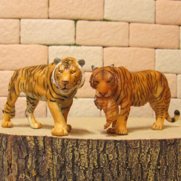トラの家族 石の置物 動物のオブジェ お庭・お部屋のインテリアに！ トラ