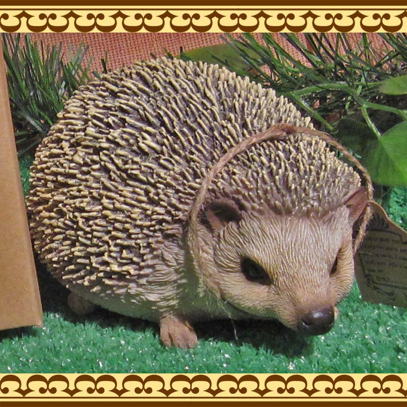 リアルだけど可愛い ハリネズミの貯金箱 かわいい動物グッズの通販なら 雑貨の森 Ki Ra Ra