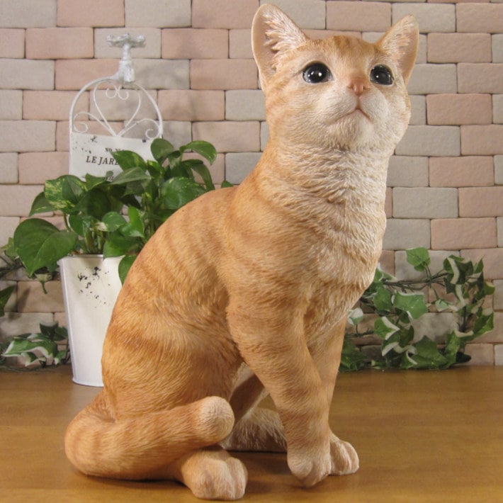 リアルな猫の置物 チャトラ お座り ネコ ねこ キャット オブジェ 店舗