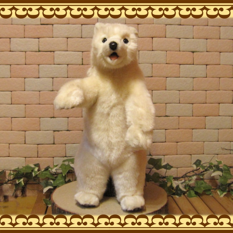 リアルなシロクマのぬいぐるみ 白くま スタンド 子熊の置物 ベアーオブジェ フィギュア インテリア かわいい動物グッズの通販なら 雑貨の森 Ki Ra Ra
