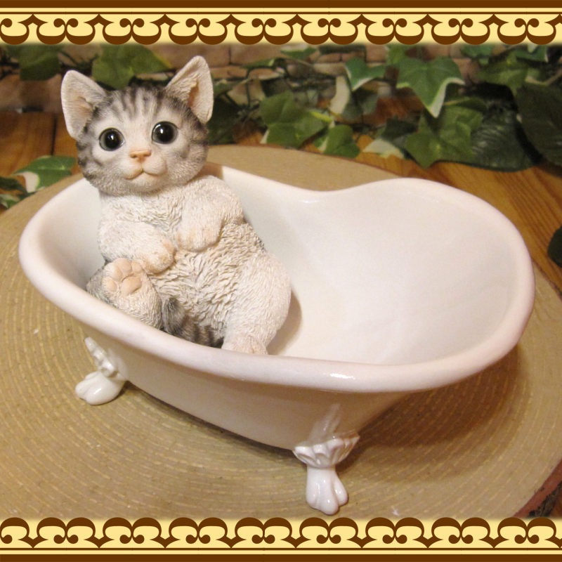 �ꥢ���ǭ����ʪ���Х����֡�����åȡ����졼���ͥ��Υե����奢���ͤ��Υ��֥��������������Υ���ƥꥢ�ˤ����Υ����ʥ��ȤȤ��Ƥ��