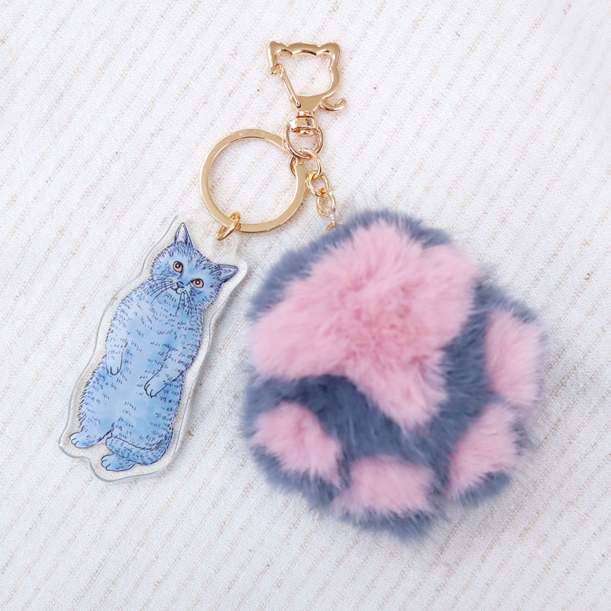 ねこの肉球ファーチャーム | グッズ | NEKOLAB公式オンラインショップ