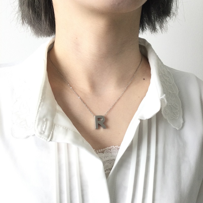 『R』COLOR DEEP 『RYO』イニシャル ネックレス R』COLOR DEEP 『RYO』イニシャル ネックレス Amazon.co.jp: 『R